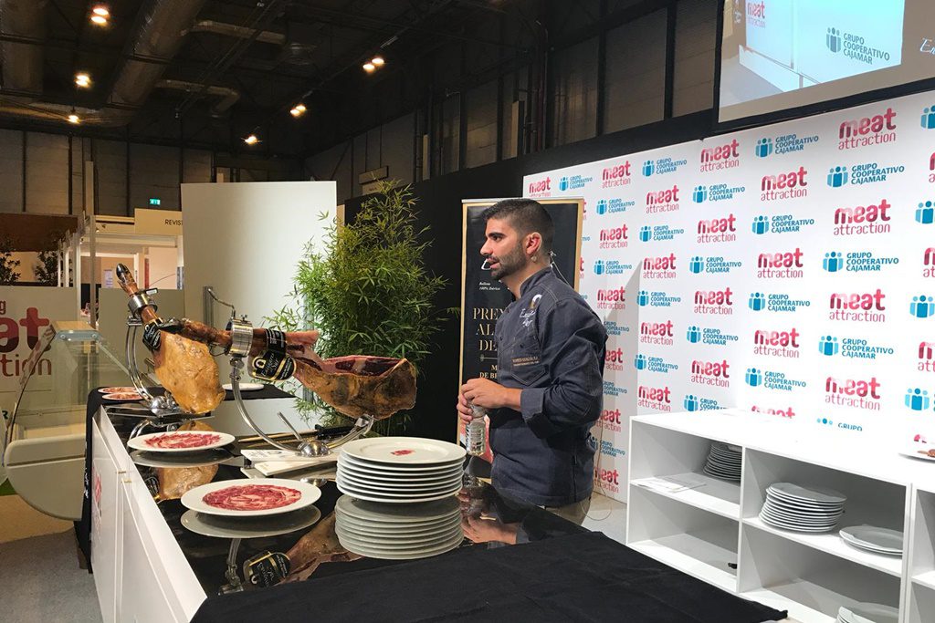 Divulgación y conferencias sobre jamón